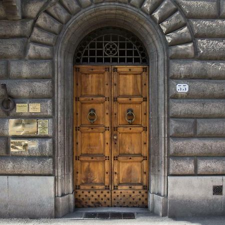 Charming Suite Cavour Heart Of Firenze Eksteriør billede