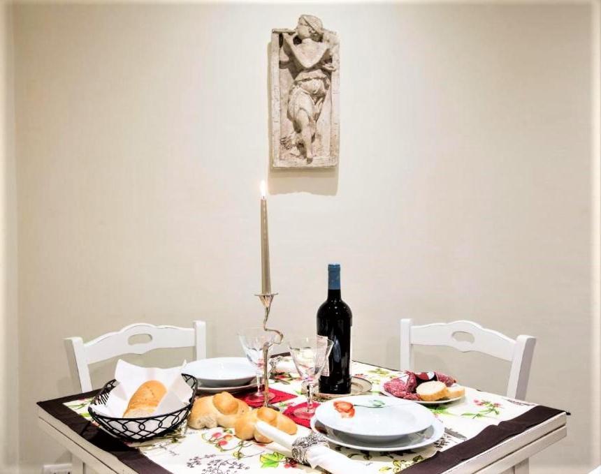 Charming Suite Cavour Heart Of Firenze Eksteriør billede