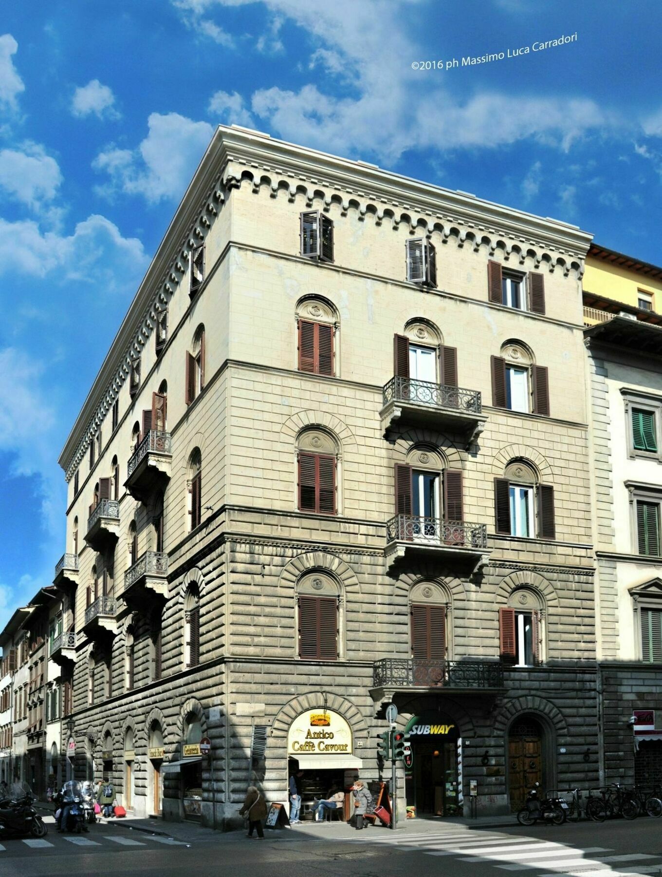 Charming Suite Cavour Heart Of Firenze Eksteriør billede