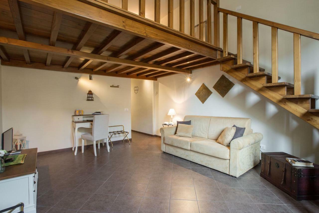 Charming Suite Cavour Heart Of Firenze Eksteriør billede