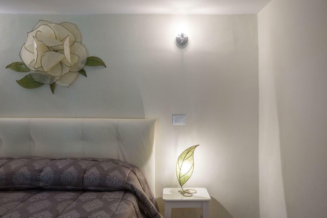 Charming Suite Cavour Heart Of Firenze Eksteriør billede