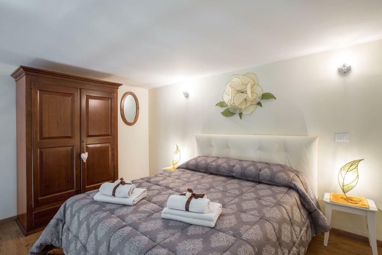 Charming Suite Cavour Heart Of Firenze Eksteriør billede