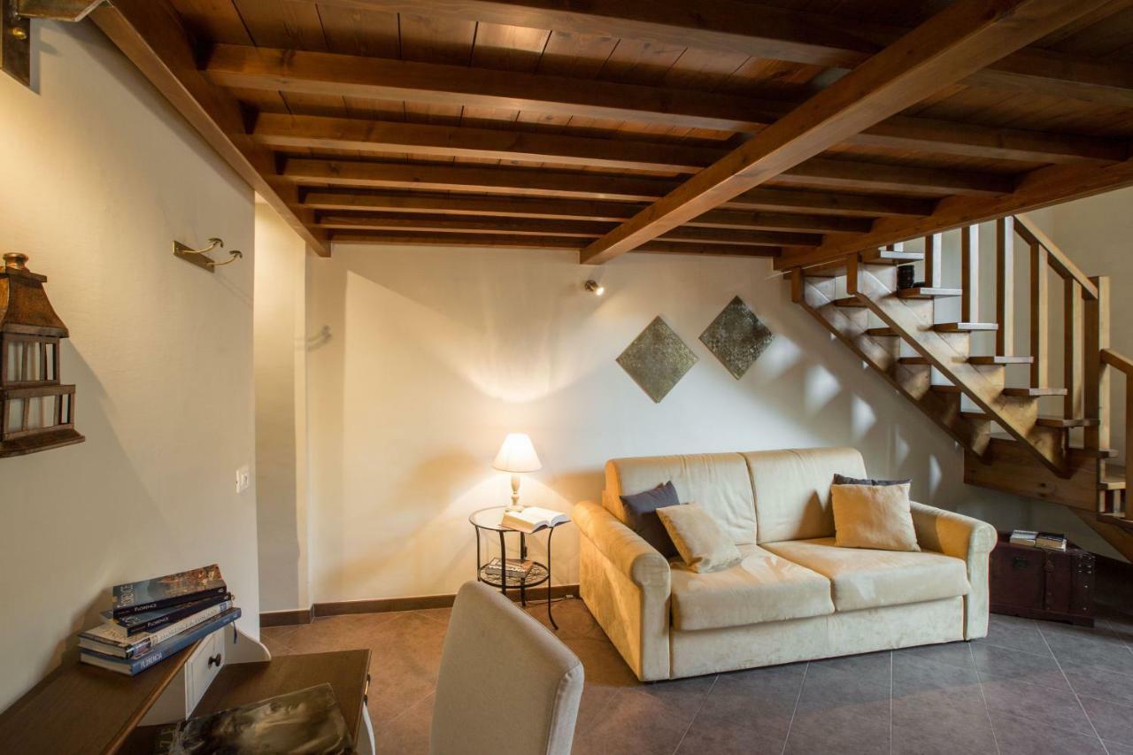 Charming Suite Cavour Heart Of Firenze Eksteriør billede
