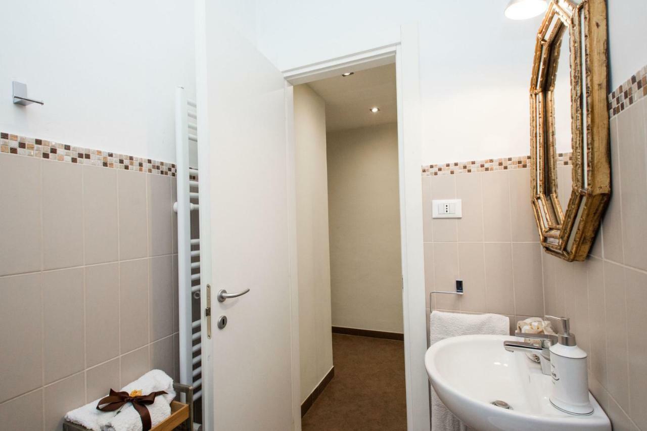 Charming Suite Cavour Heart Of Firenze Eksteriør billede
